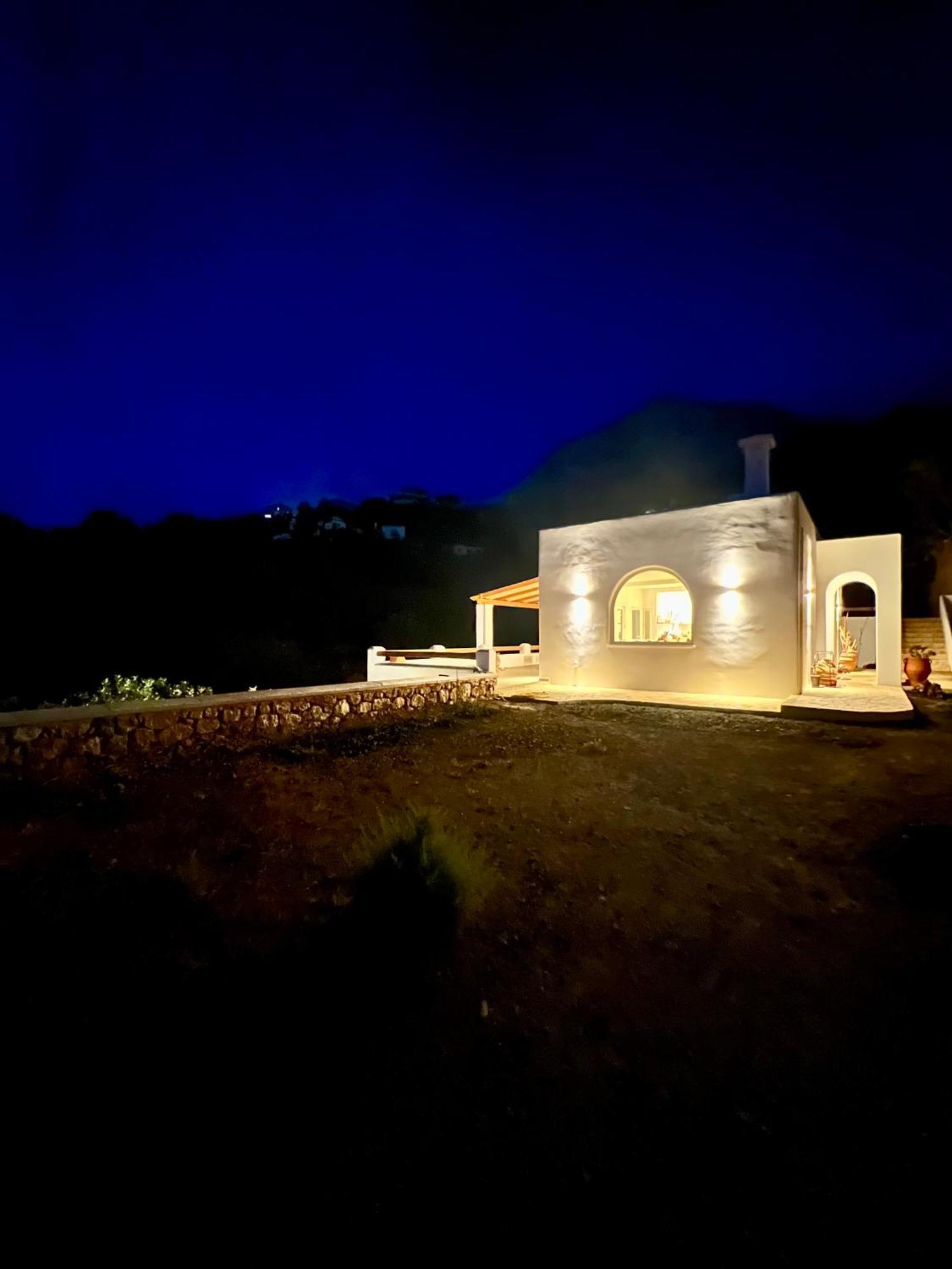 Haroupia Hillside Villa